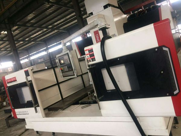 機(jī)加工車(chē)間 加工中心