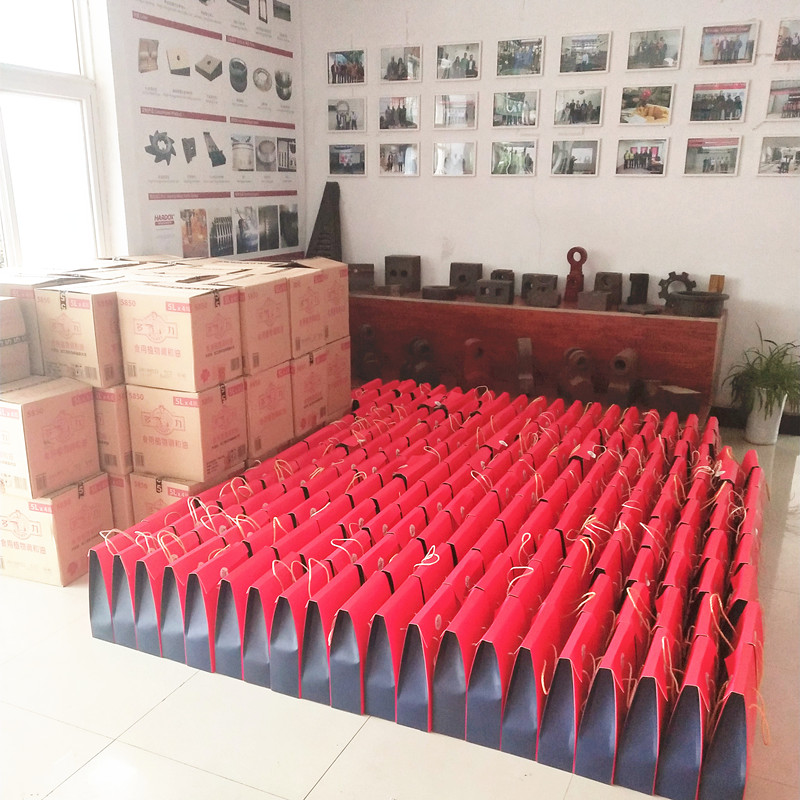 迎中秋，發(fā)禮品！洛陽(yáng)遠(yuǎn)見(jiàn)祝大家中秋節(jié)快樂(lè)！